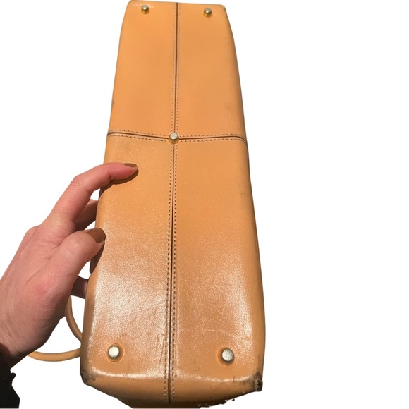 SISO - Leather Zippered Tote - Picture 6 of 8